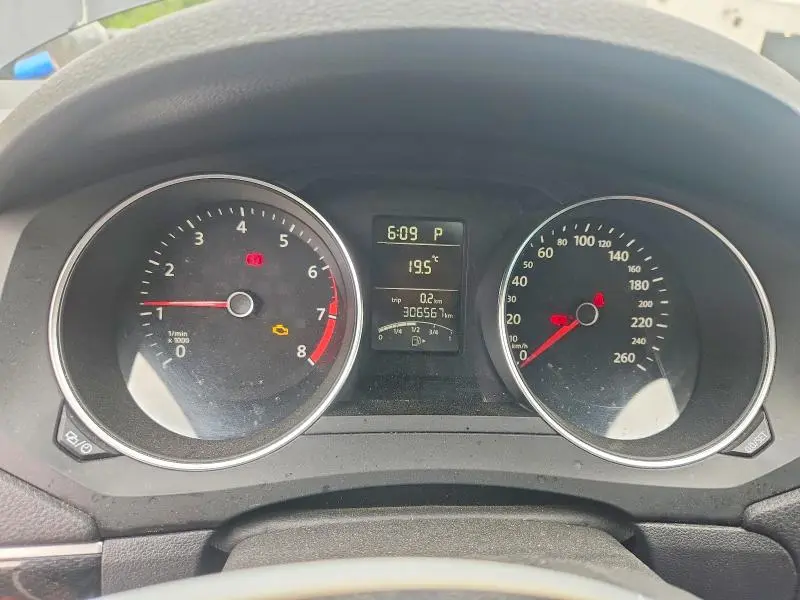 2015 VOLKSWAGEN JETTA   