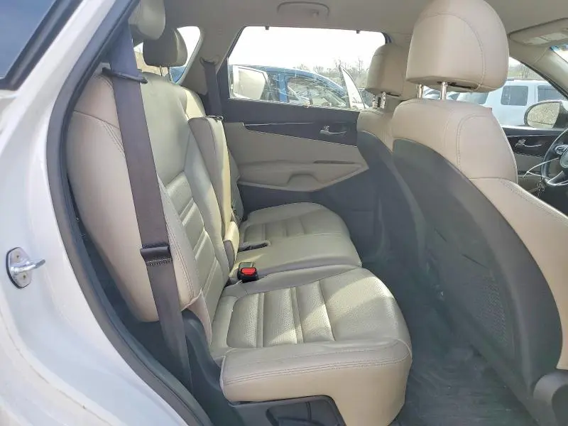 2017 KIA SORENTO EX V6  