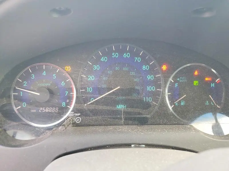 2010 TOYOTA SIENNA   