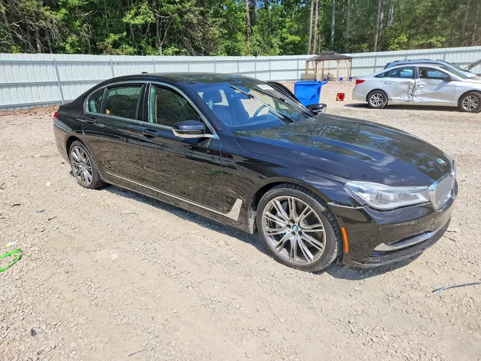 2017 BMW 750 I  