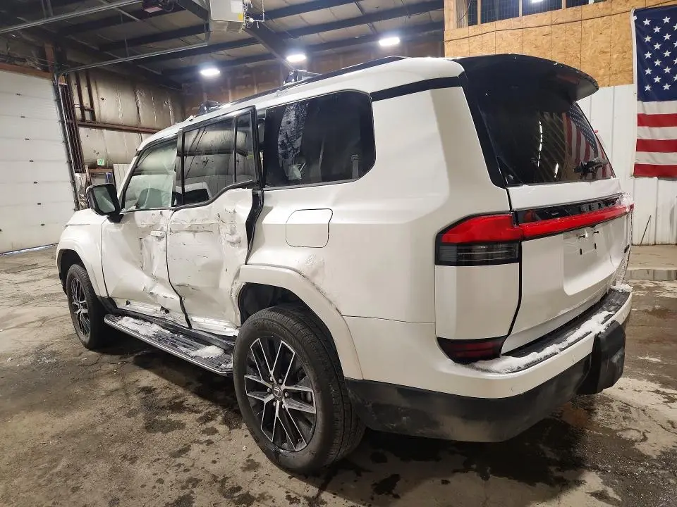 2024 LEXUS GX   