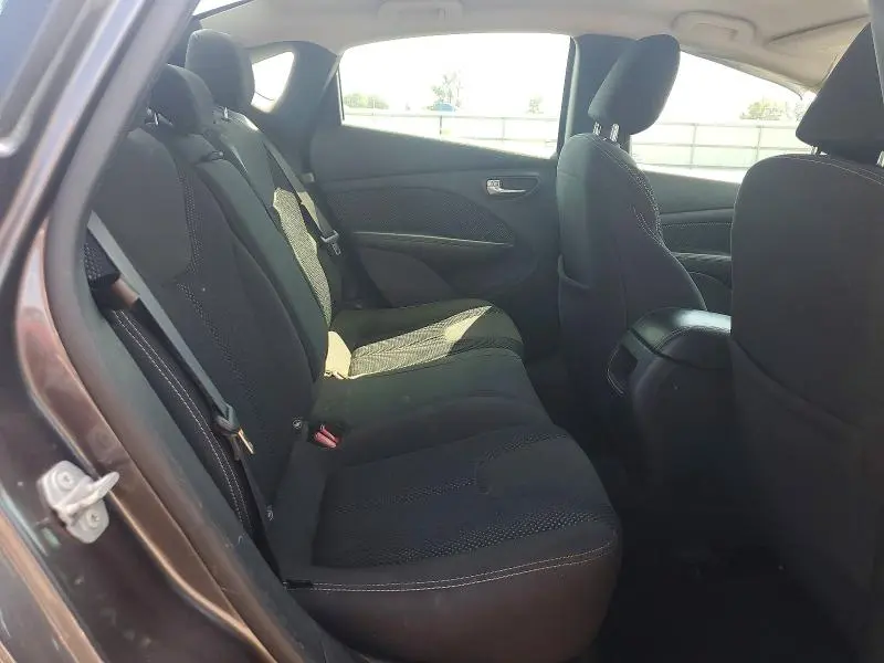 2015 DODGE DART SXT  
