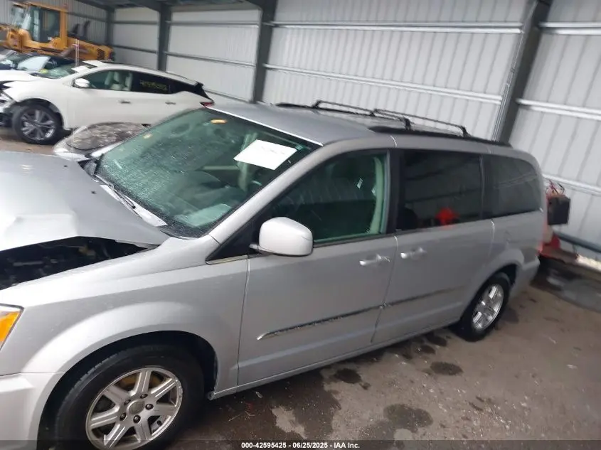 2012 CHRYSLER TOWN & COUNTRY TOURING