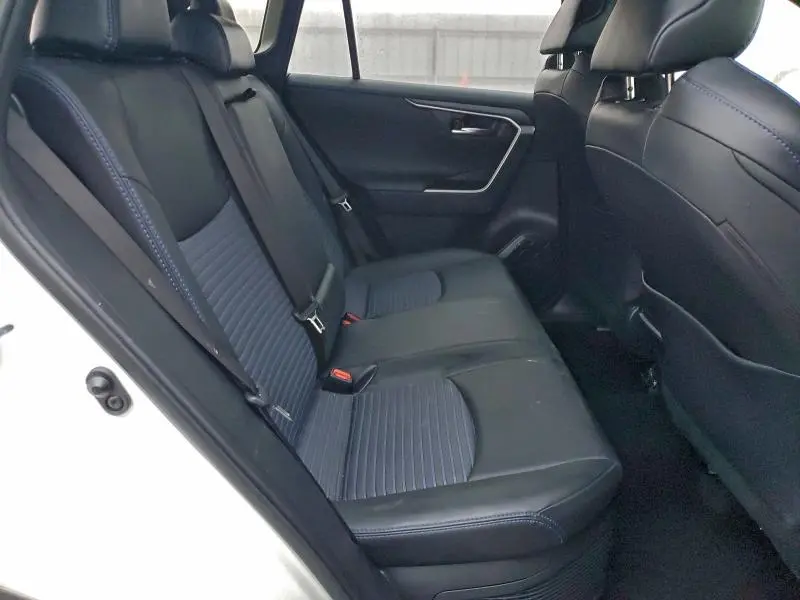 2021 TOYOTA RAV4 XSE  