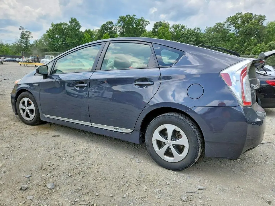 2015 TOYOTA PRIUS TWO  