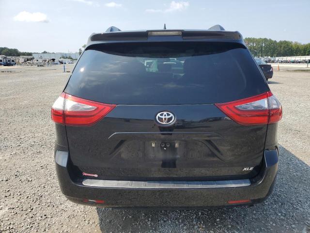 2020 TOYOTA SIENNA XLE