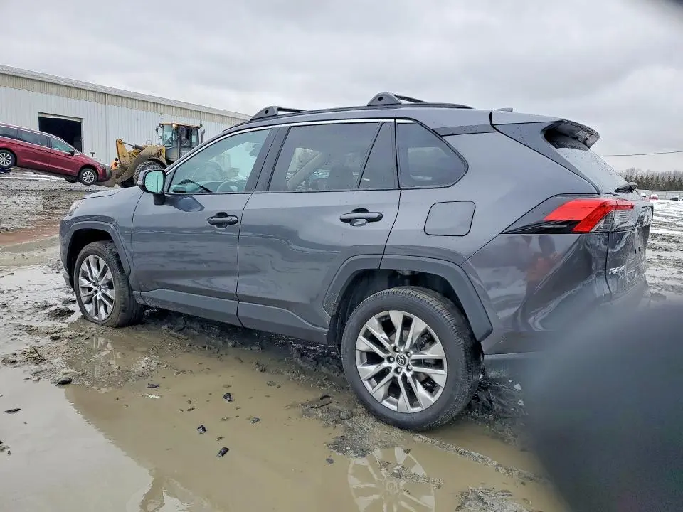 2020 TOYOTA RAV4 XLE PREMIUM  