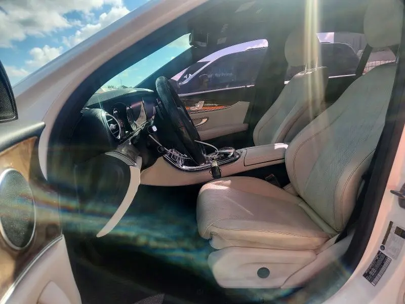 2017 MERCEDES-BENZ E 300  