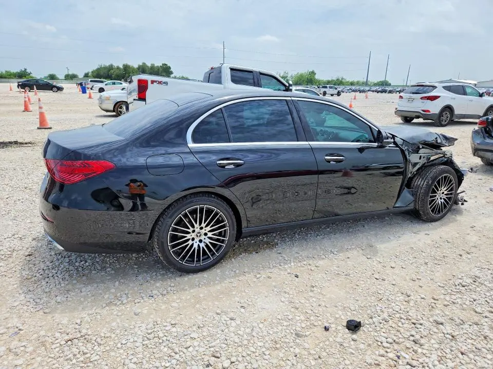2025 MERCEDES-BENZ C 300  