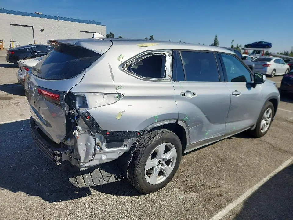 2020 TOYOTA HIGHLANDER L  