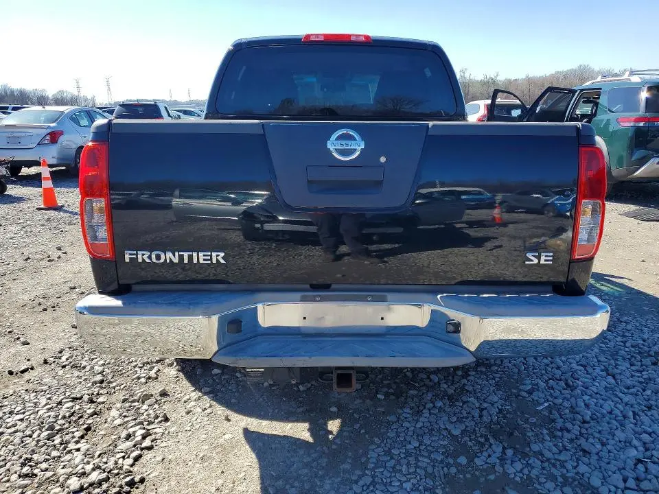 2010 NISSAN FRONTIER SE V6  