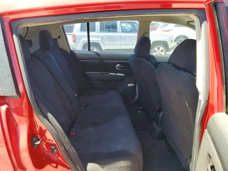 2011 NISSAN VERSA 1.8 S  