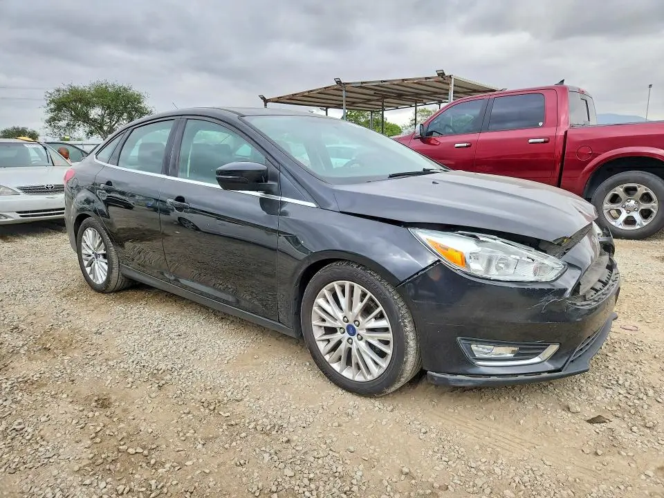2015 FORD FOCUS TITANIUM  