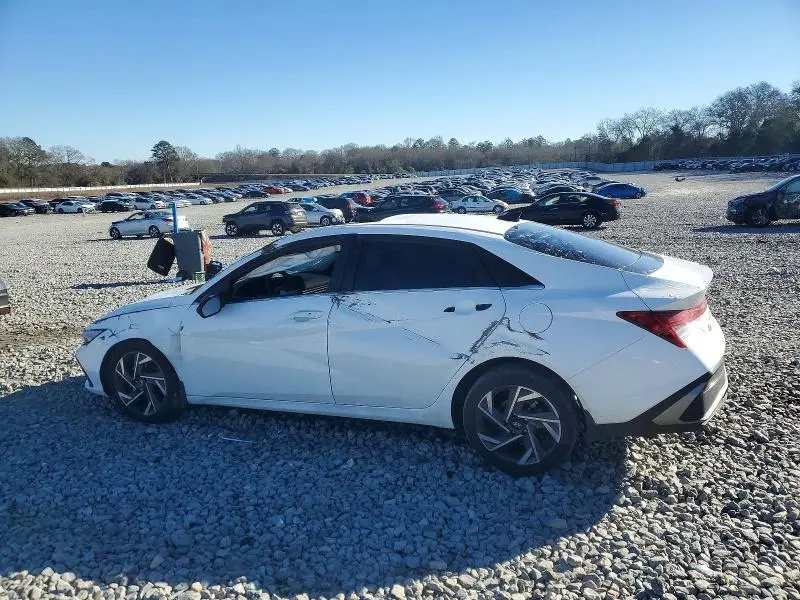 2025 HYUNDAI ELANTRA SEL  