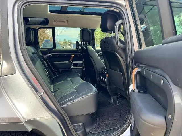 2020 LAND ROVER DEFENDER 110 HSE  