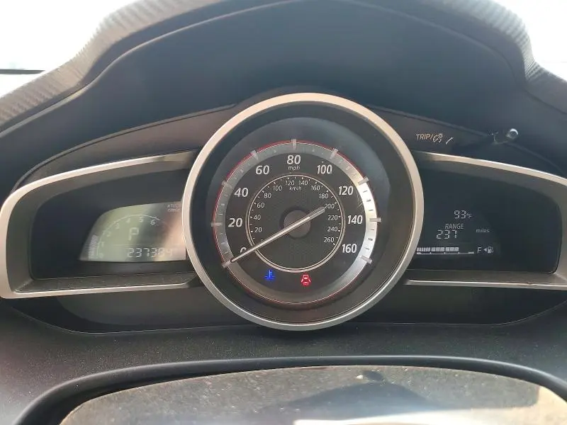 2015 MAZDA 3 TOURING  