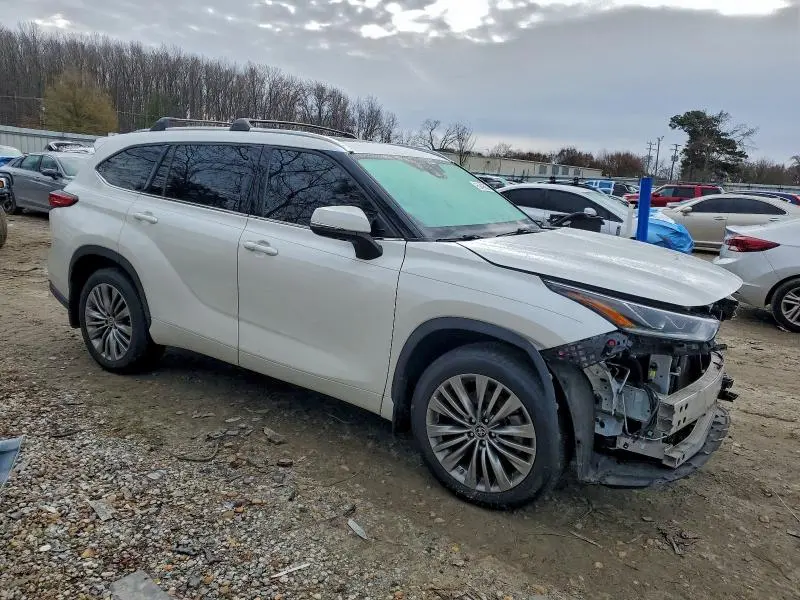 2021 TOYOTA HIGHLANDER PLATINUM  
