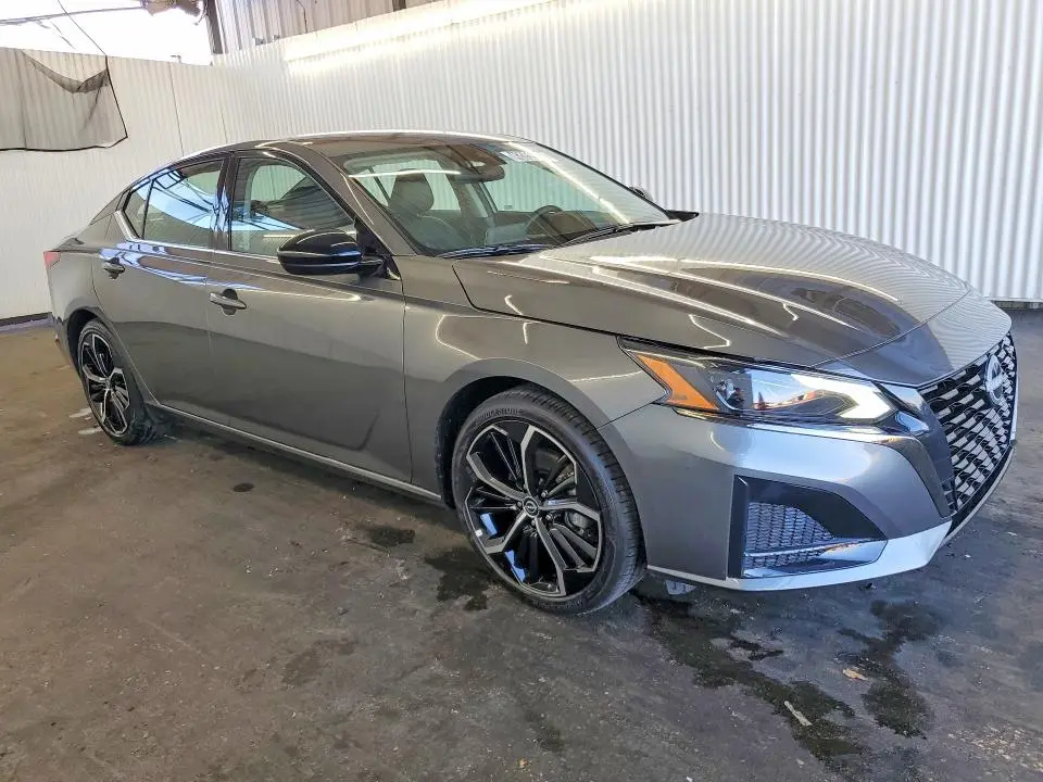 2025 NISSAN ALTIMA 2.5 SR  