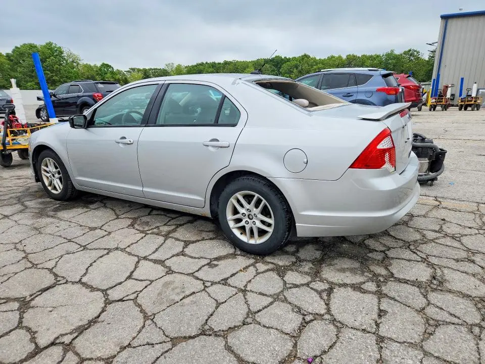 2010 FORD FUSION S  