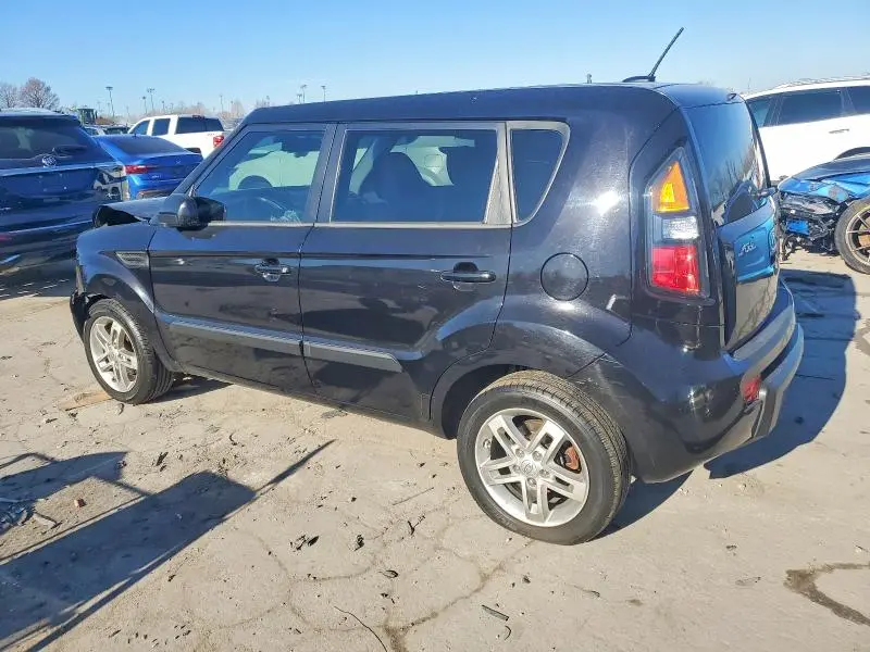 2011 KIA SOUL +  