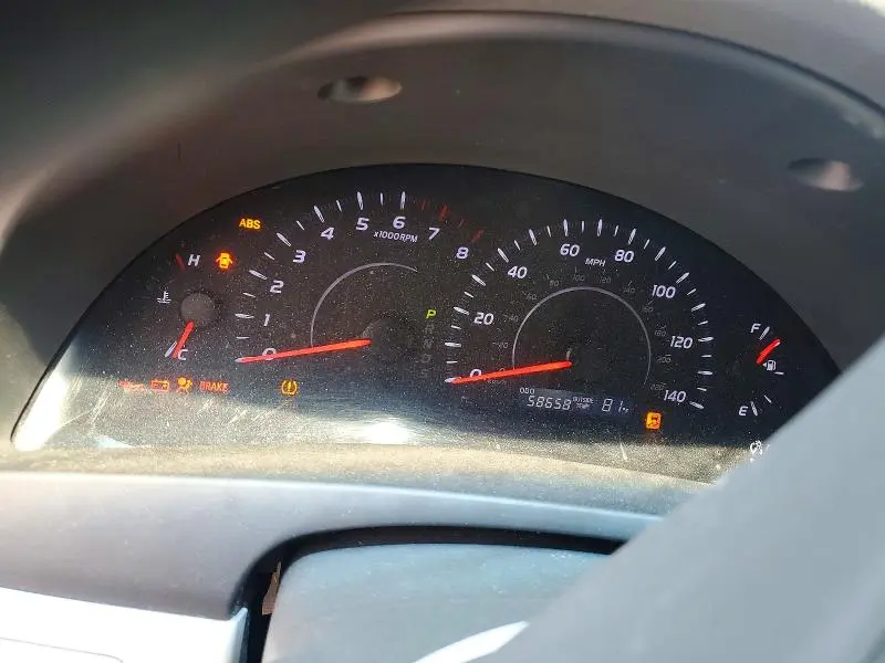 2010 TOYOTA CAMRY LE  