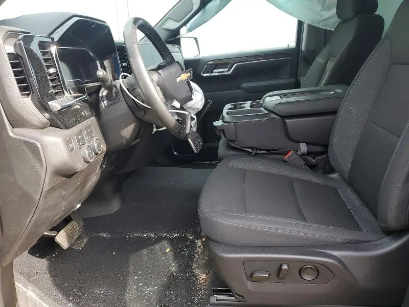 2025 CHEVROLET SILVERADO K1500 LT-L  