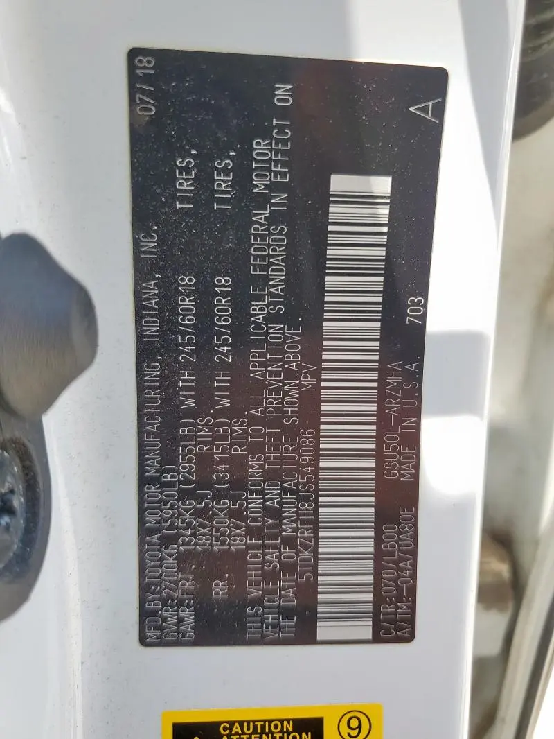 2018 TOYOTA HIGHLANDER SE  