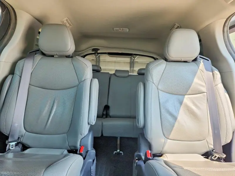 2023 TOYOTA SIENNA LIMITED 7-PASSENGER  