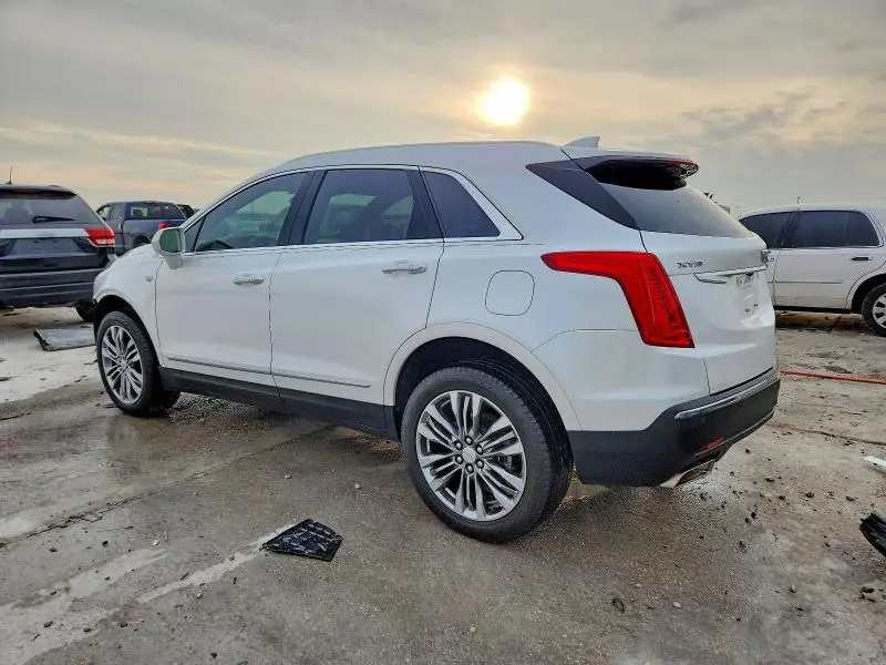 2019 CADILLAC XT5 LUXURY  