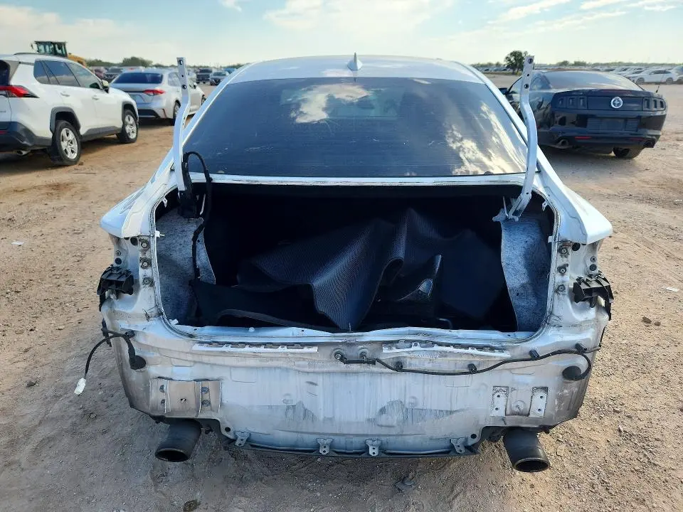 2016 LEXUS IS 200T  