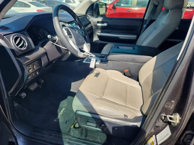 2020 TOYOTA TUNDRA SR5  