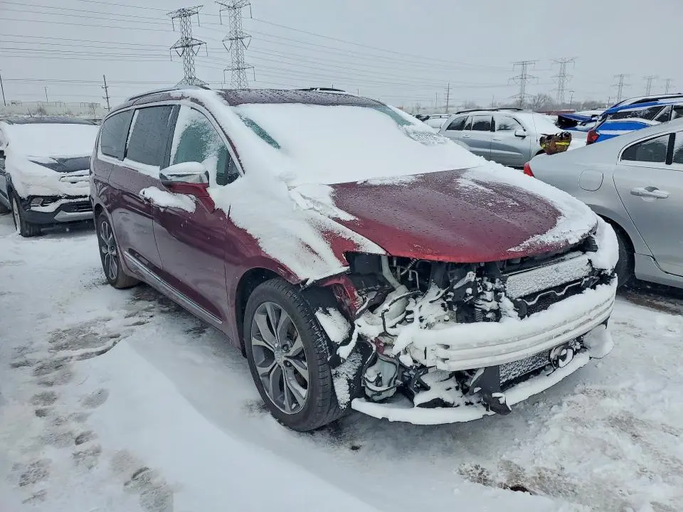 2018 CHRYSLER PACIFICA LIMITED  