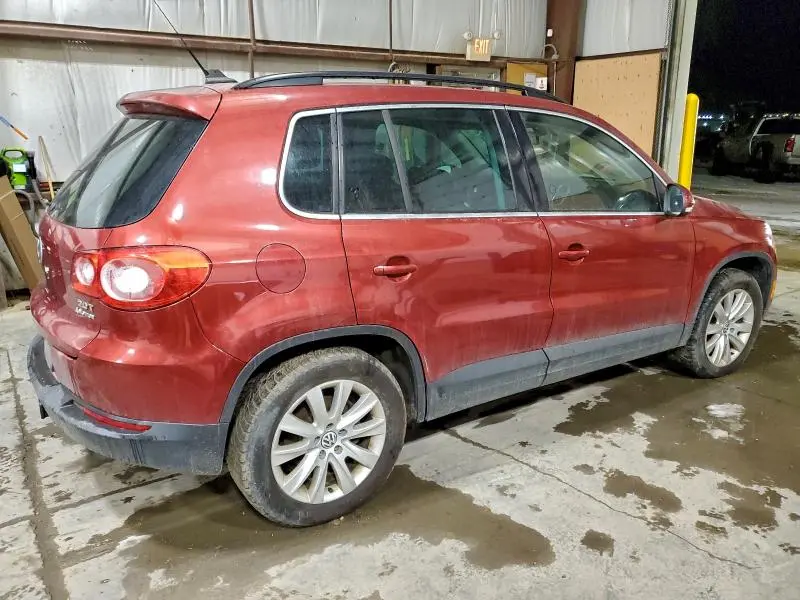 2010 VOLKSWAGEN TIGUAN SE  