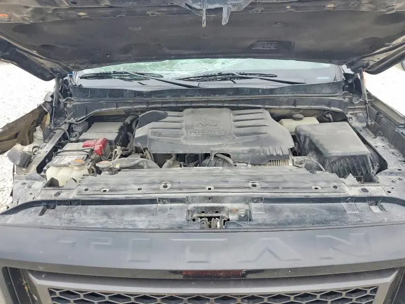 2021 NISSAN TITAN S  