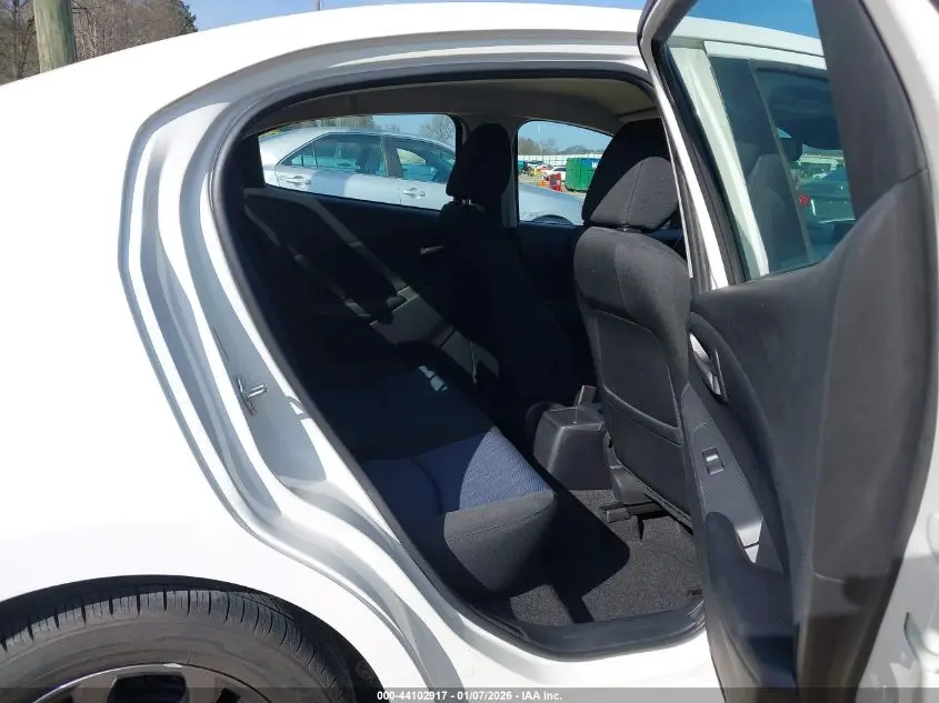 2019 TOYOTA YARIS LE