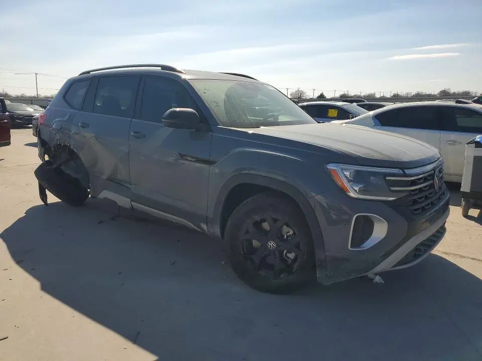 2024 VOLKSWAGEN ATLAS PEAK EDITION SE  