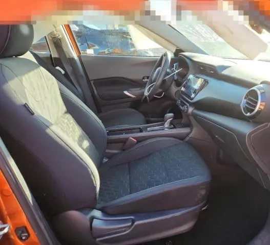 2021 NISSAN KICKS SV  