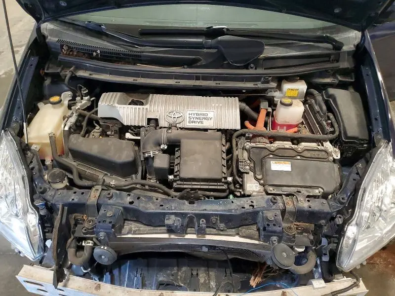 2013 TOYOTA PRIUS TWO  