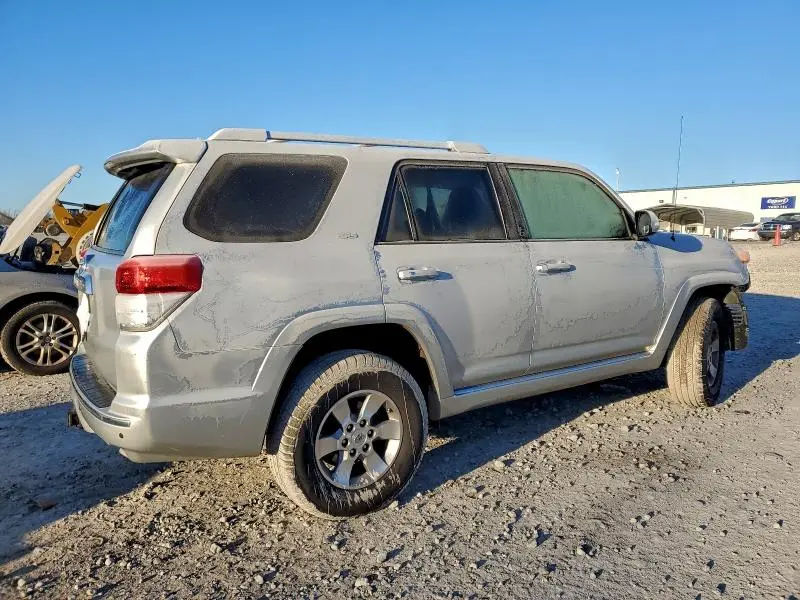 2010 TOYOTA 4RUNNER SR5  