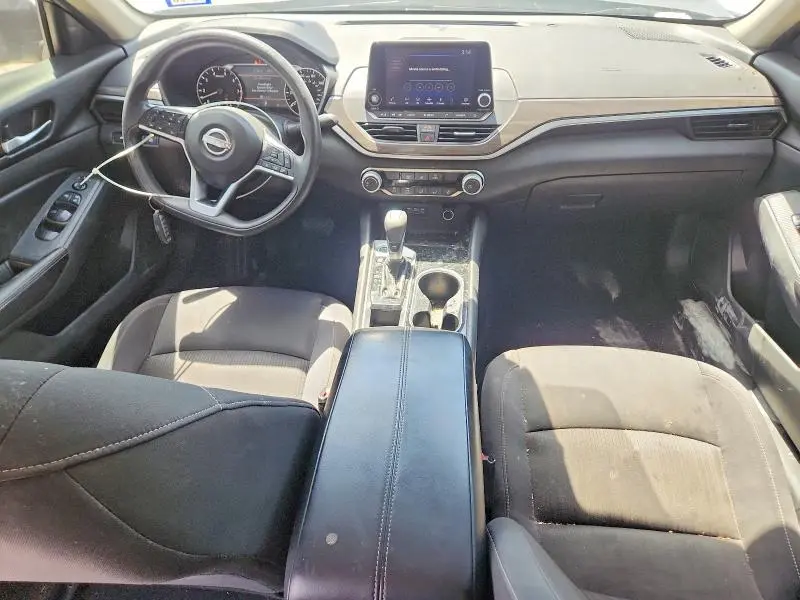 2024 NISSAN ALTIMA SV  