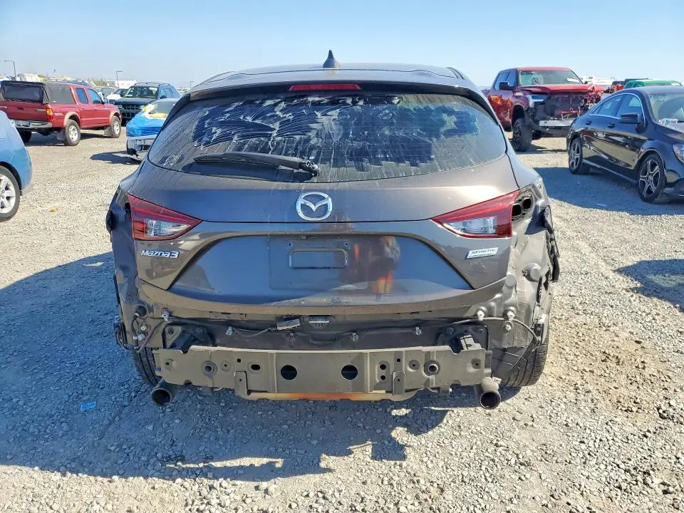 2016 MAZDA 3 TOURING  