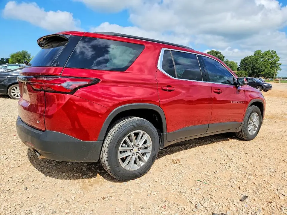 2023 CHEVROLET TRAVERSE LT  
