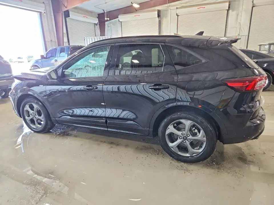 2023 FORD ESCAPE ST LINE  