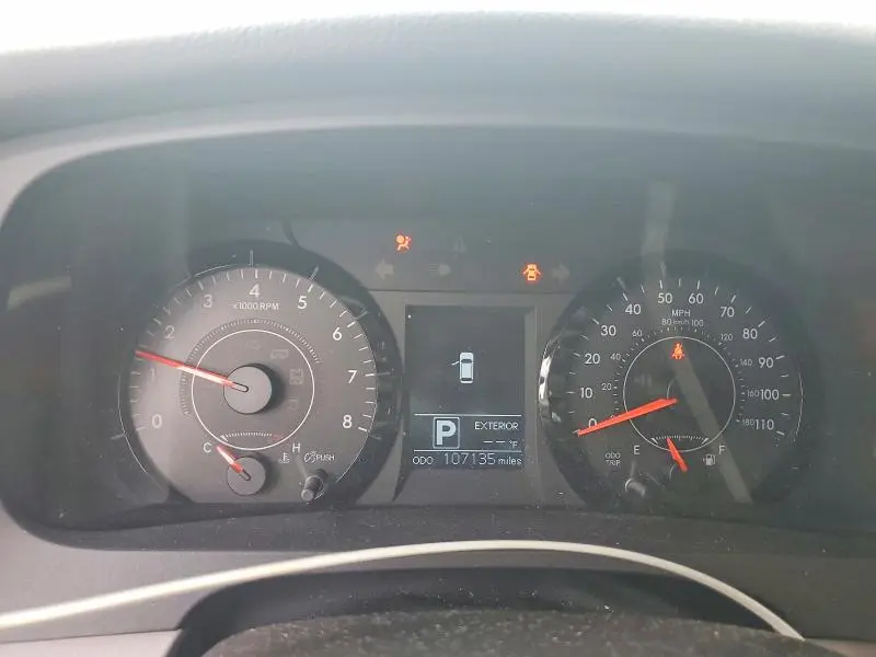 2015 TOYOTA SIENNA LE 8-PASSENGER  