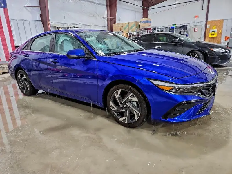 2024 HYUNDAI ELANTRA LIMITED  