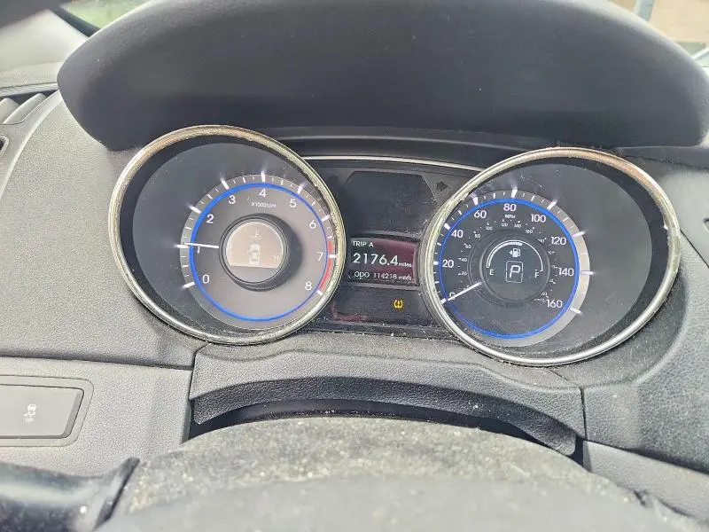2012 HYUNDAI SONATA GLS  