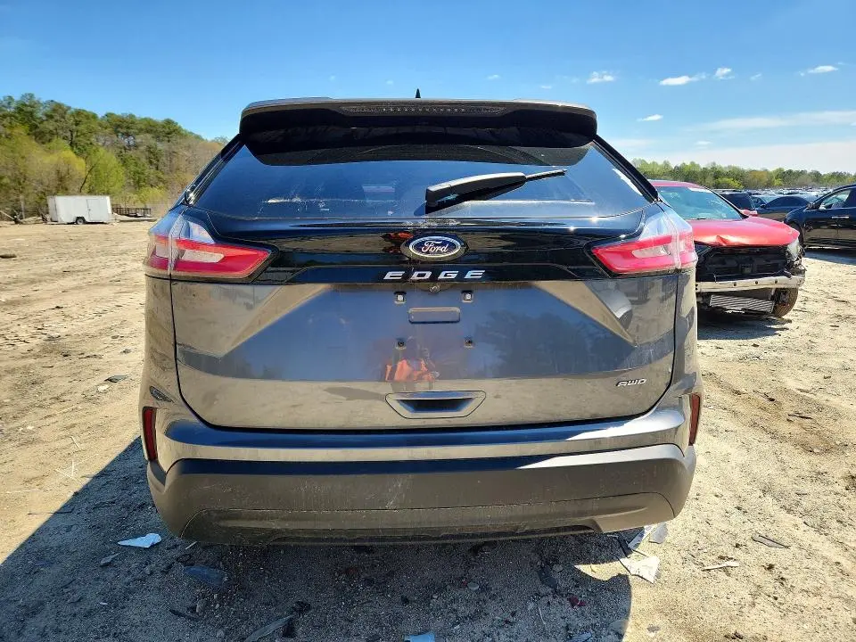 2023 FORD EDGE SE  