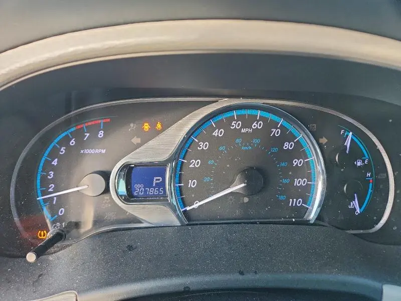 2013 TOYOTA SIENNA XLE  