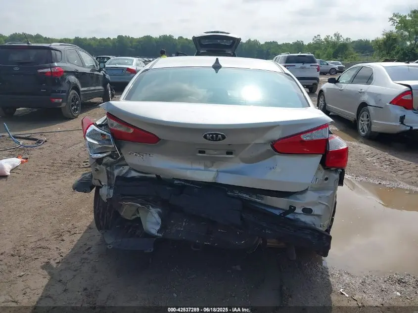 2016 KIA FORTE LX