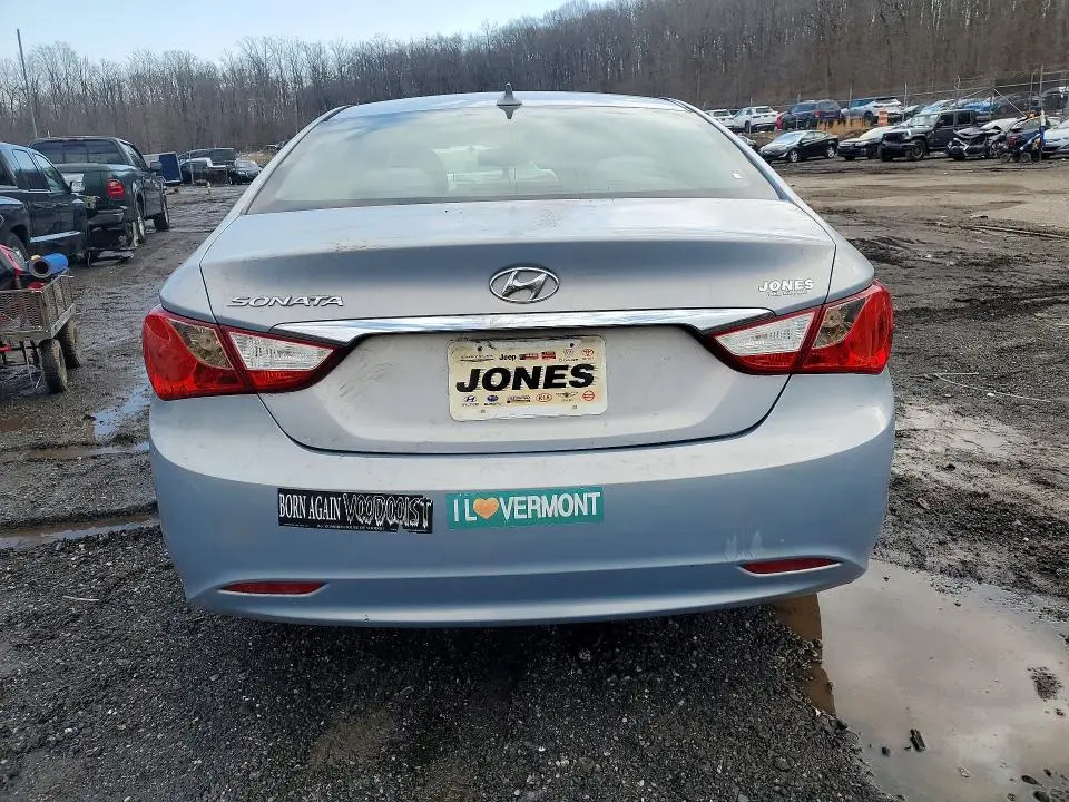 2013 HYUNDAI SONATA GLS  